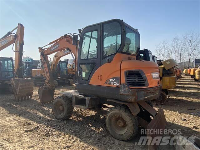 Doosan DX60W Міні-екскаватори < 7т