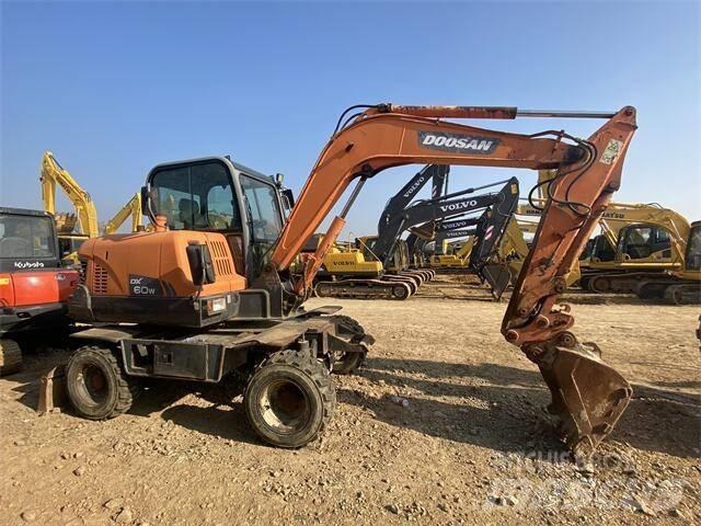 Doosan DX60W Міні-екскаватори < 7т