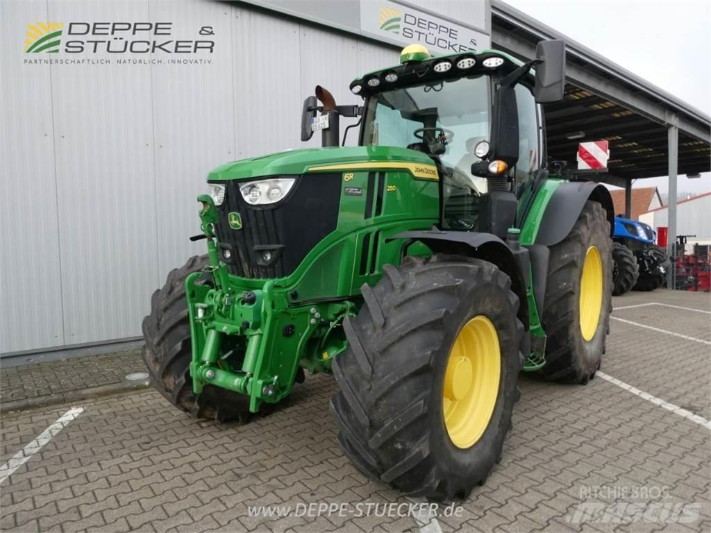 John Deere 6R 250 Трактори