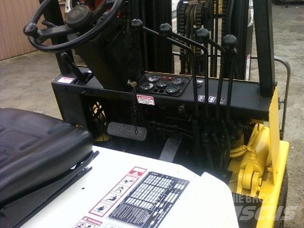 Yale 2.5 Tonne Газові навантажувачі