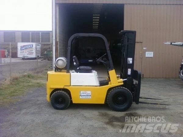 Yale 2.5 Tonne Газові навантажувачі