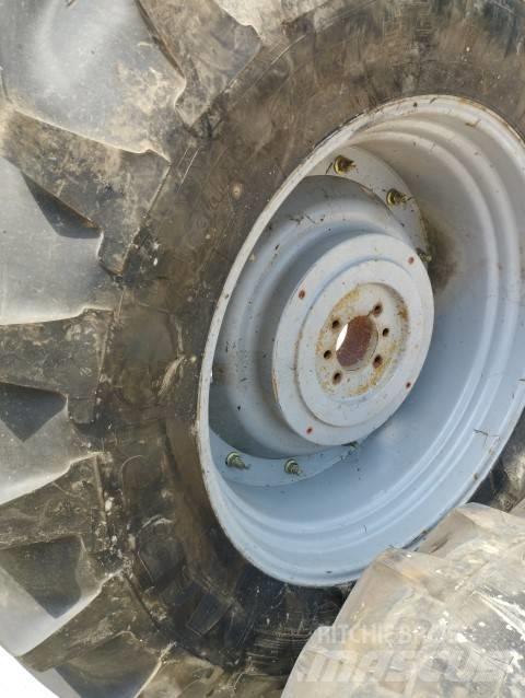 Michelin 20.8R38 Колеса