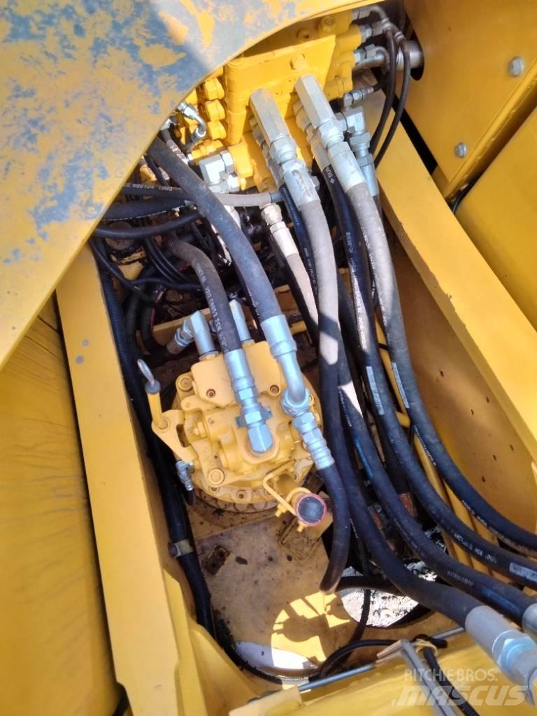 Komatsu PC 160 Середні екскаватори 7т. - 12т.