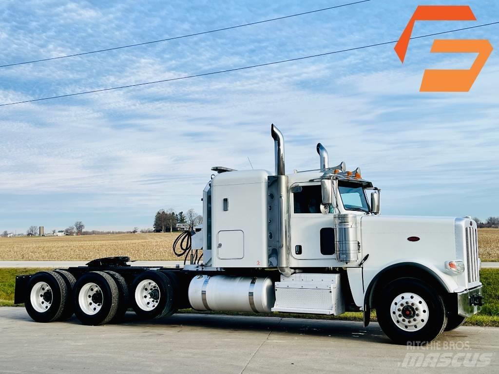 Peterbilt 388 Тягачі