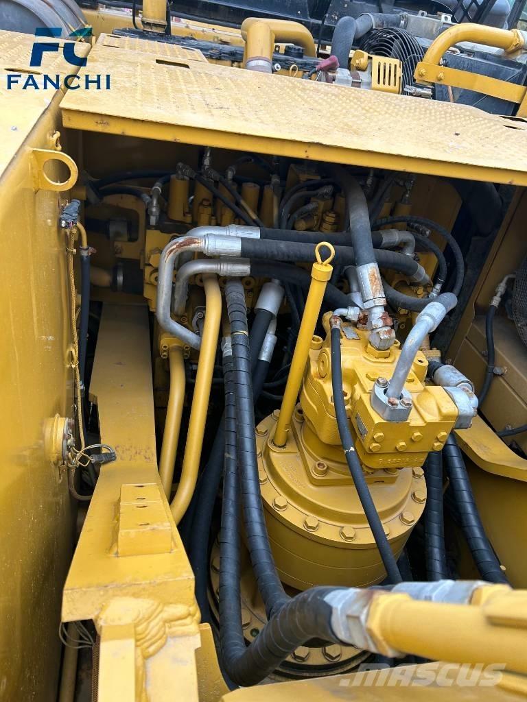 CAT 325 D Гусеничні екскаватори