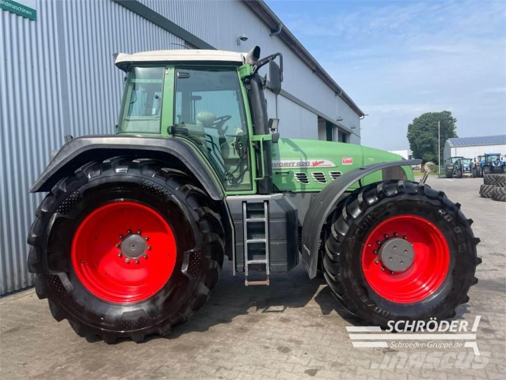 Fendt 920 VARIO Трактори
