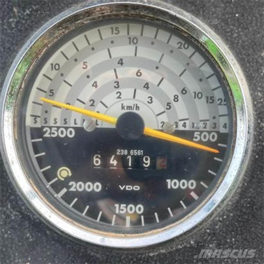 Deutz-Fahr D 62 06 Трактори