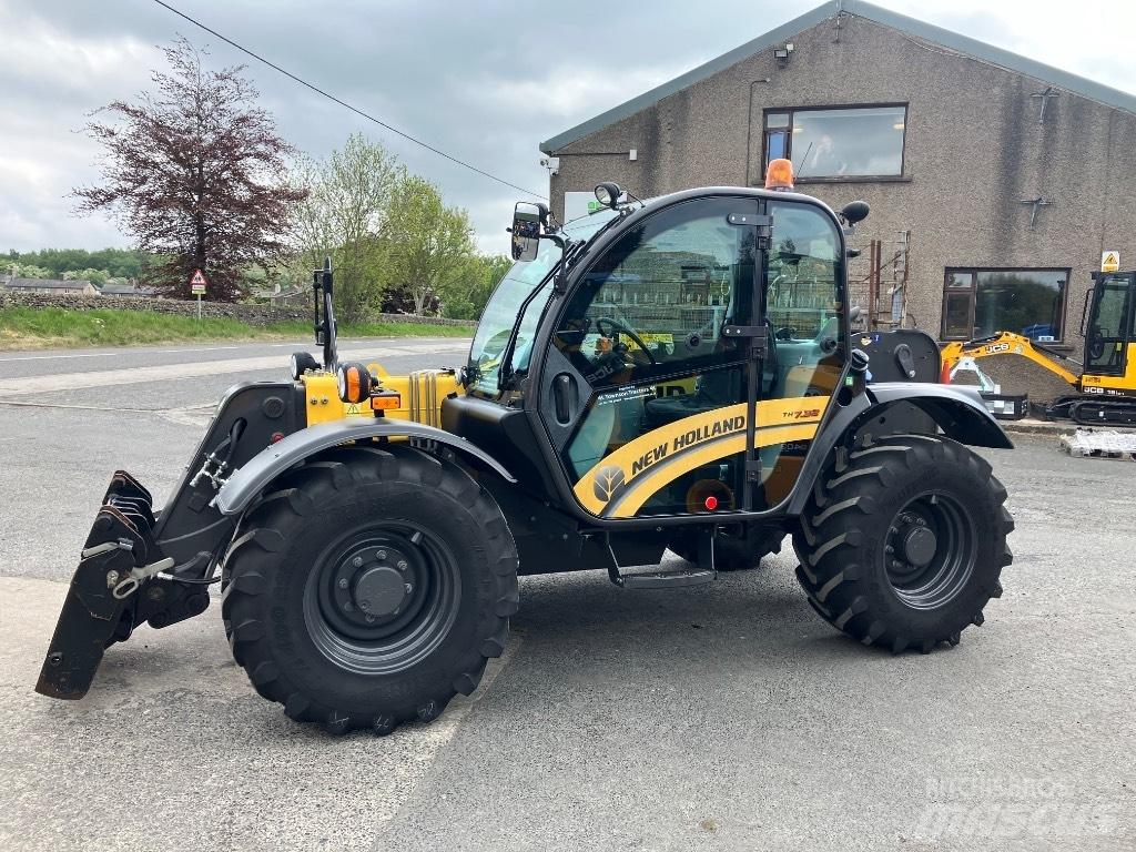 New Holland TH7.32 Телескопічний навантажувач