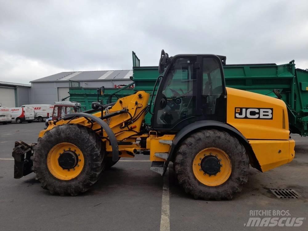 JCB TM 420 Телескопічний навантажувач
