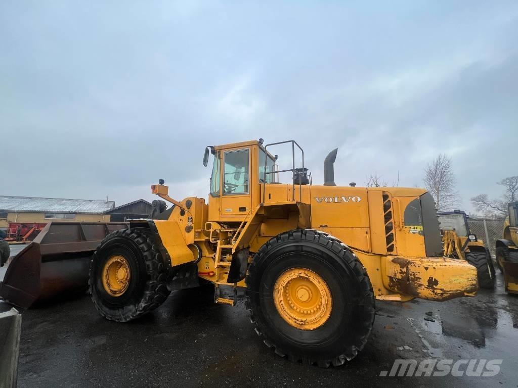 Volvo L 220 E Фронтальні навантажувачі
