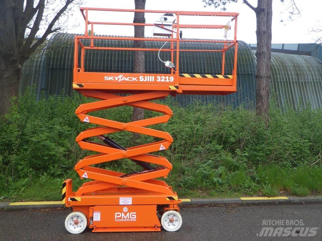 SkyJack SJ3219 Підйомники-ножиці