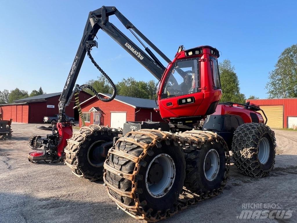 Komatsu 951 Харвестери