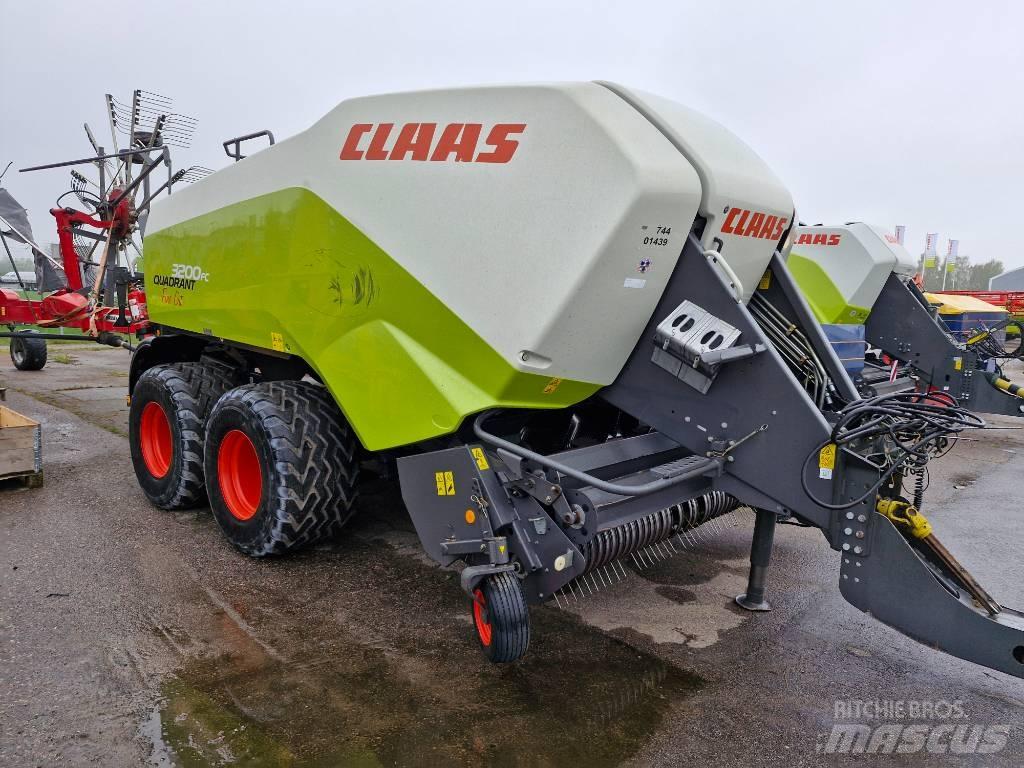CLAAS Qvadrant 3200 Тюкові прес-підбирачі
