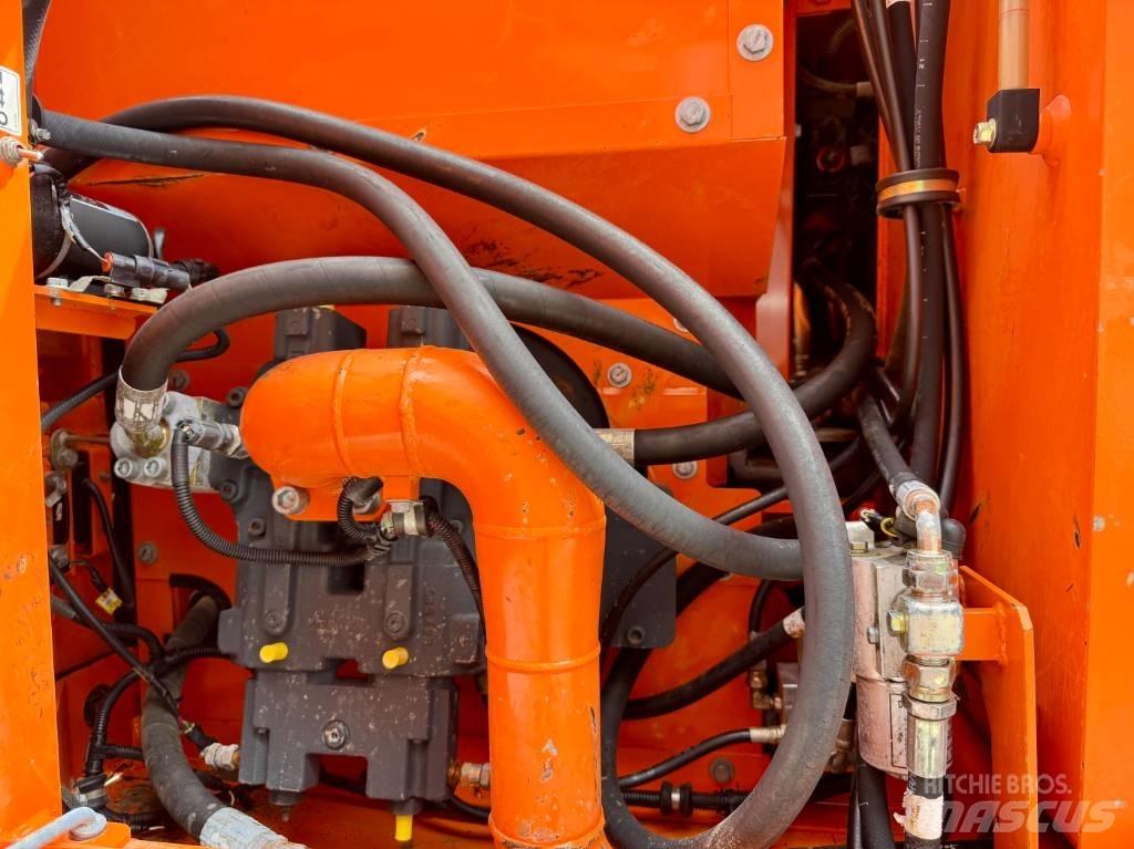 Doosan DX 160 W Колісні екскаватори