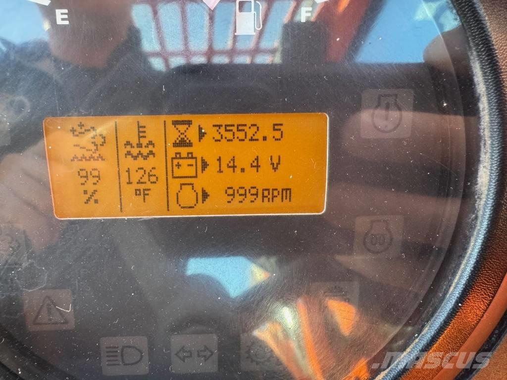 SkyTrak 10054 Телескопічні навантажувачі