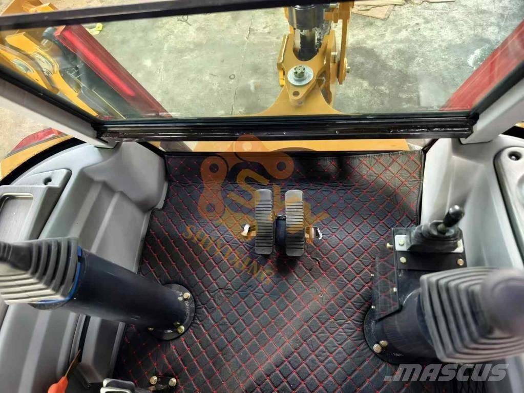 CAT 420 F Екскаватори-навантажувачі