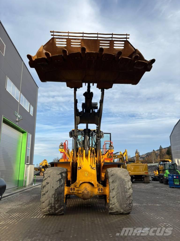 Volvo L 350 H Фронтальні навантажувачі