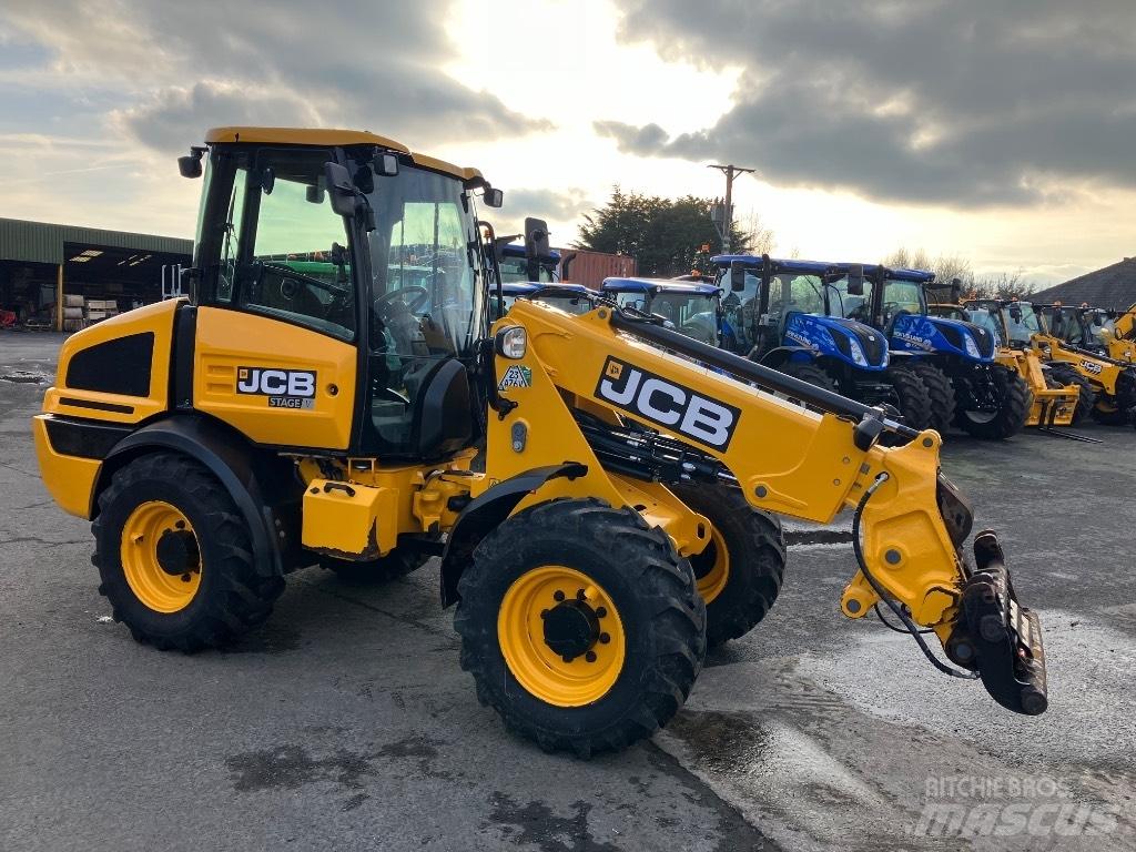 JCB TM220 Agri Телескопічний навантажувач