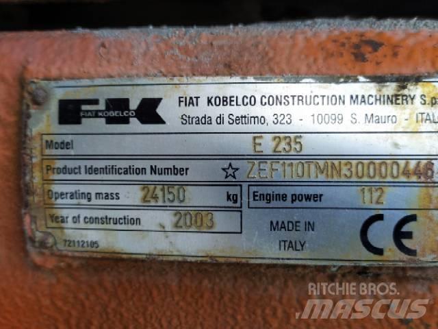 Fiat-Kobelco E 235 Гусеничні екскаватори