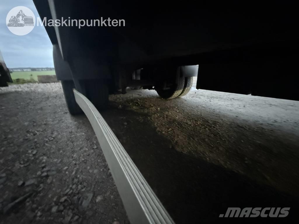 Ekeri S8-D Причепи-фургони