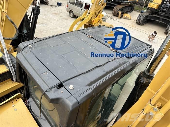 CAT 320GC Гусеничні екскаватори