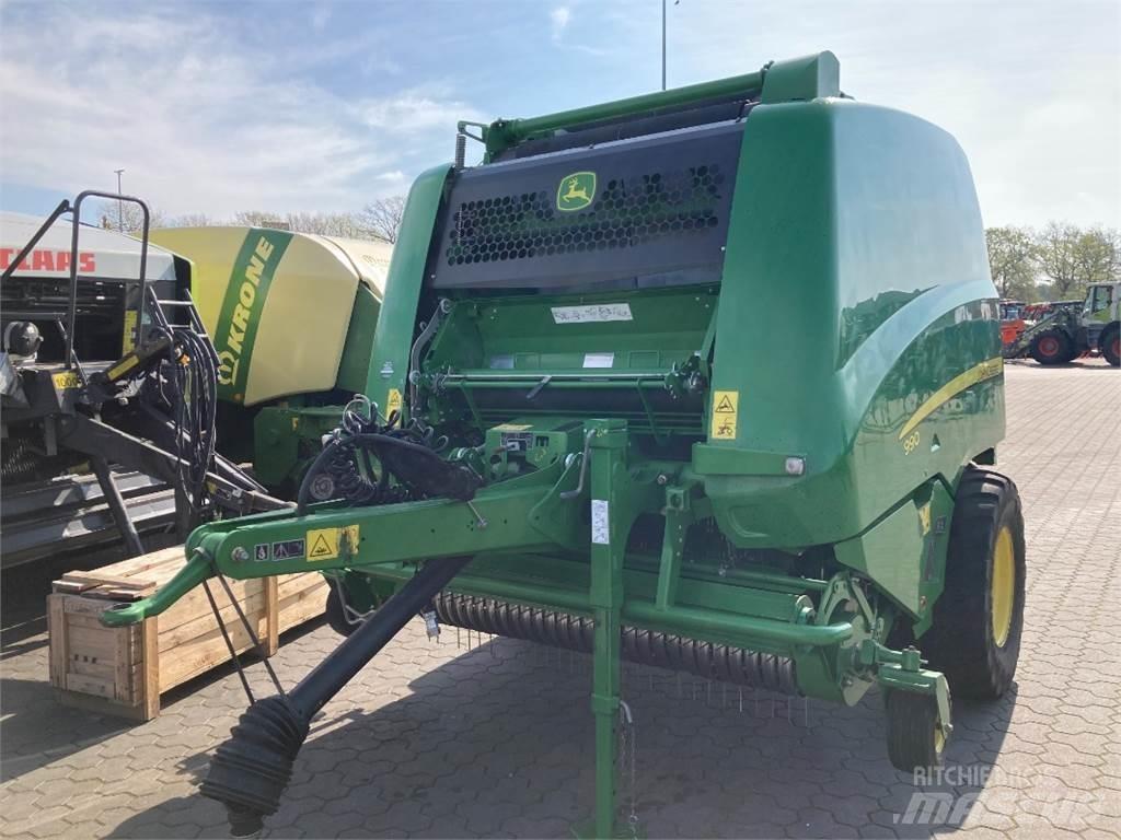 John Deere 990 Рулонні прес-підбирачі