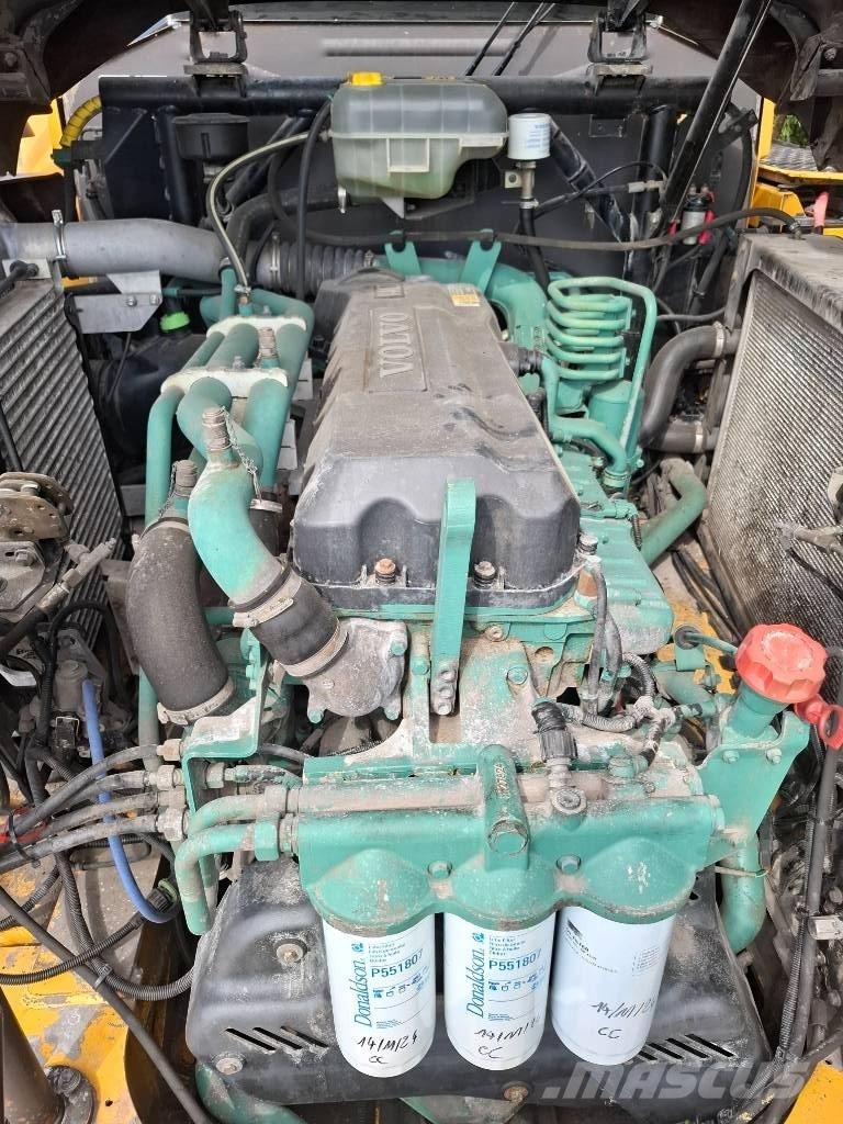 Volvo A 30 E Двигуни