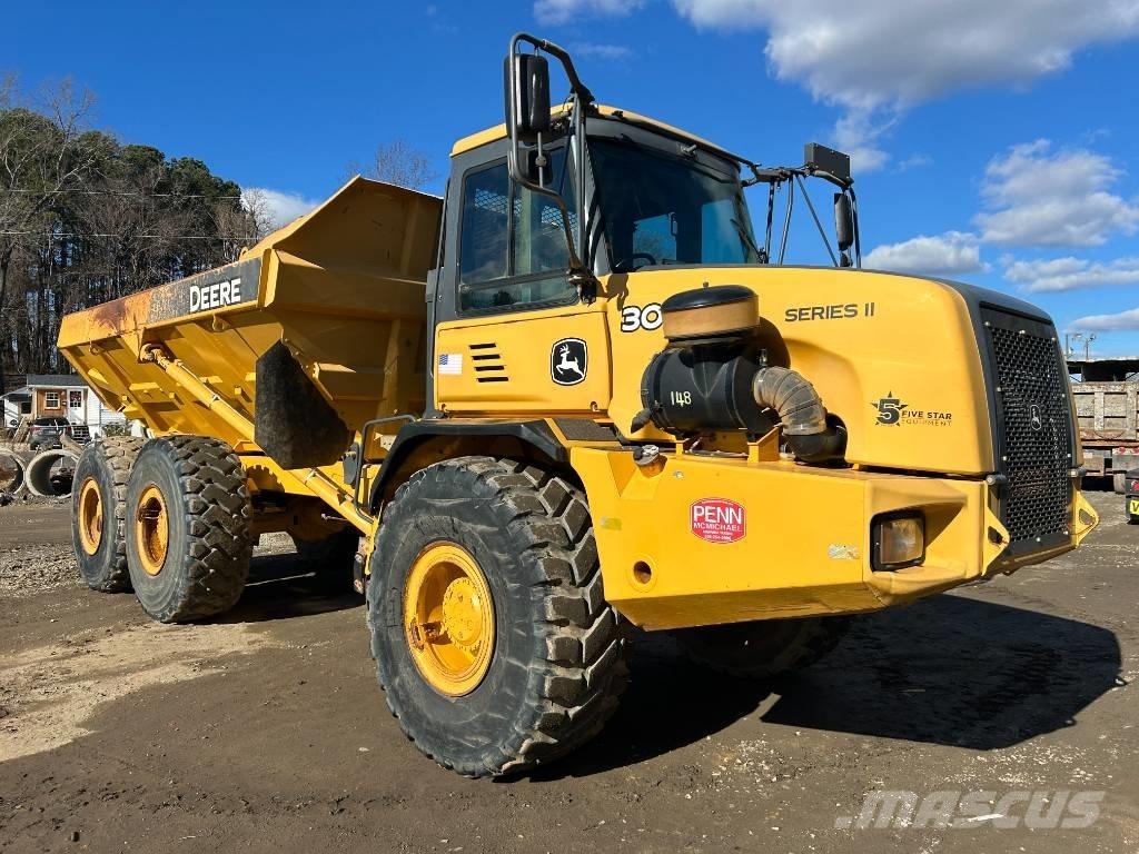 DEERE 300D II Зчленовані самоскиди