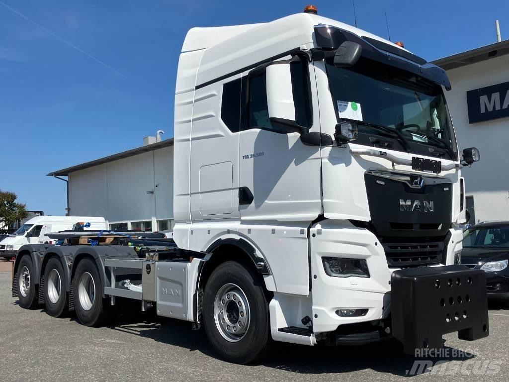 MAN TGX 35.520 Вантажівки з гаковим підйомом