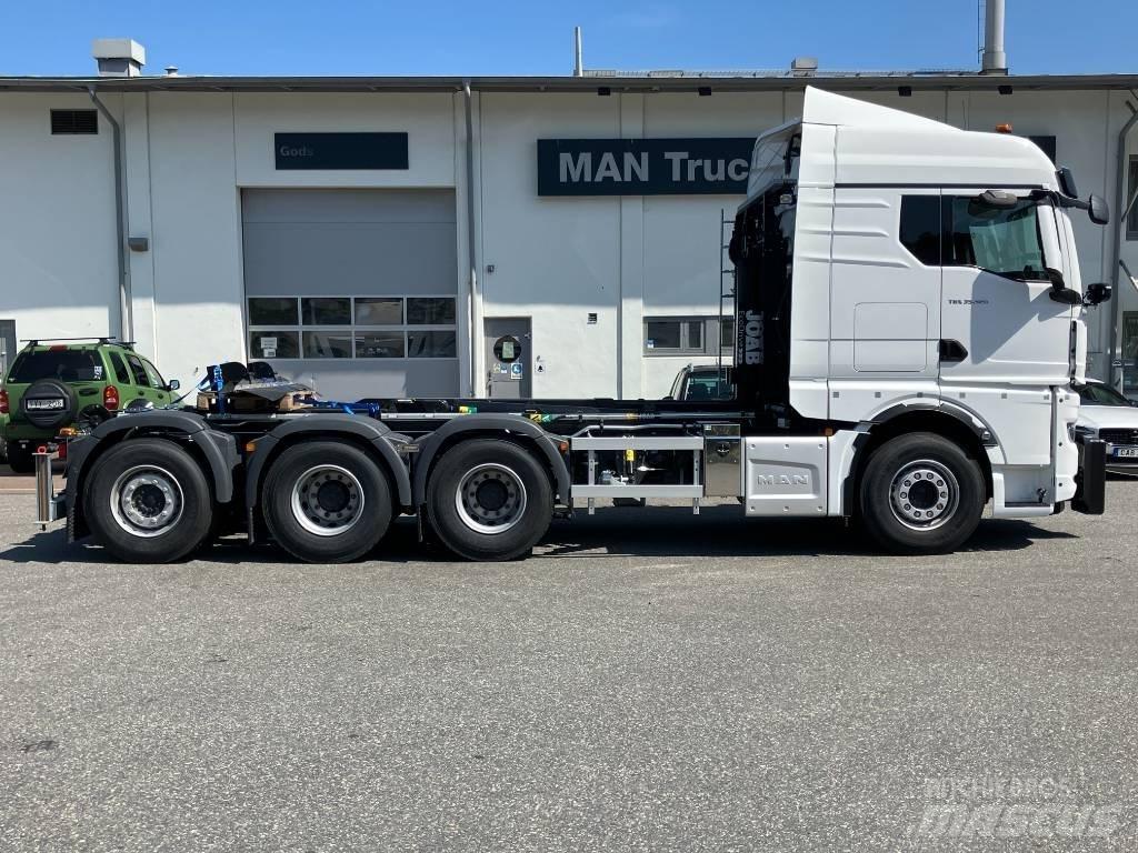 MAN TGX 35.520 Вантажівки з гаковим підйомом