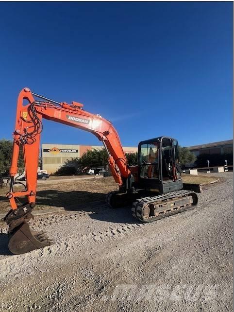 Doosan DX 85 R-3 Середні екскаватори 7т. - 12т.