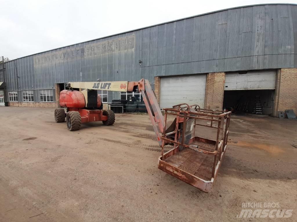 JLG 800 AJ Телескопічні підйомники