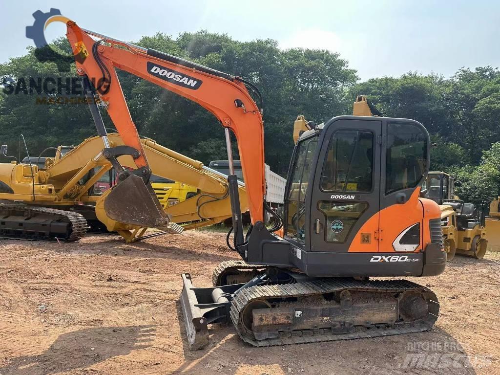 Doosan DX 60 Гусеничні екскаватори