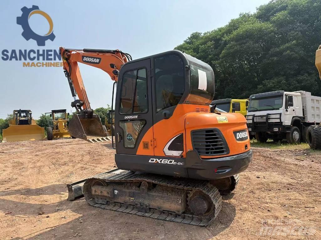 Doosan DX 60 Гусеничні екскаватори