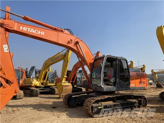 Hitachi ZX210 Гусеничні екскаватори
