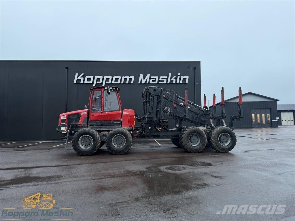 Komatsu 895 Форвардери
