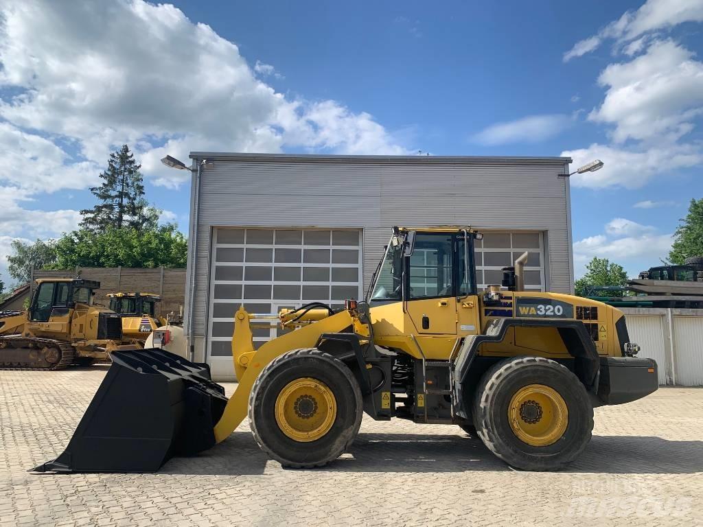Komatsu WA 320-5H Фронтальні навантажувачі