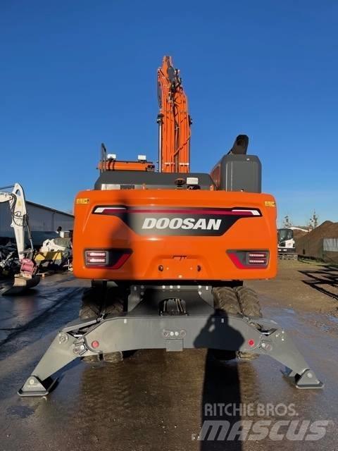Doosan DX210W-7 Колісні екскаватори