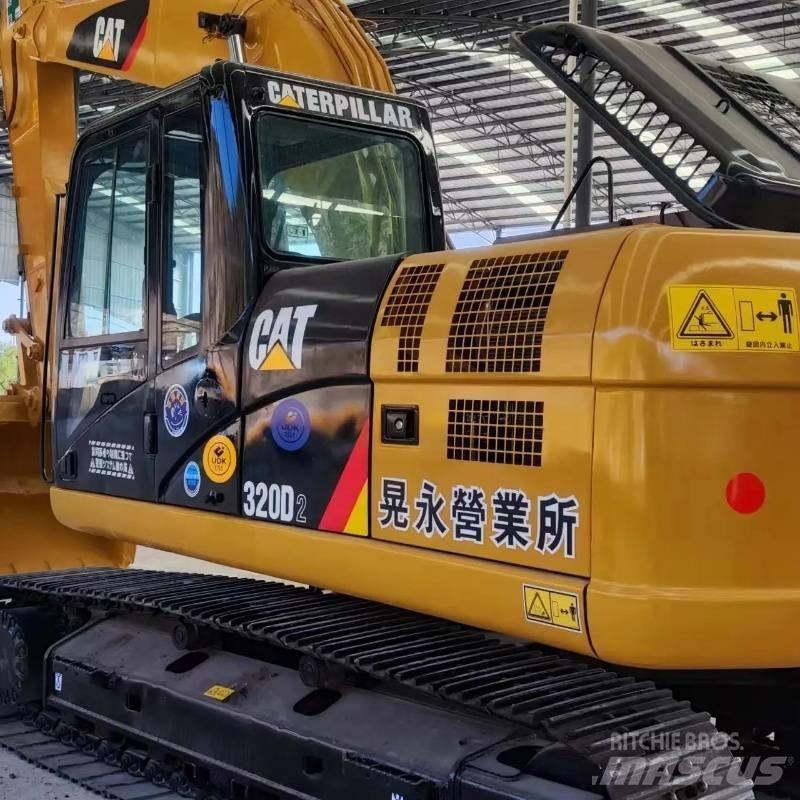 CAT 320D Гусеничні екскаватори