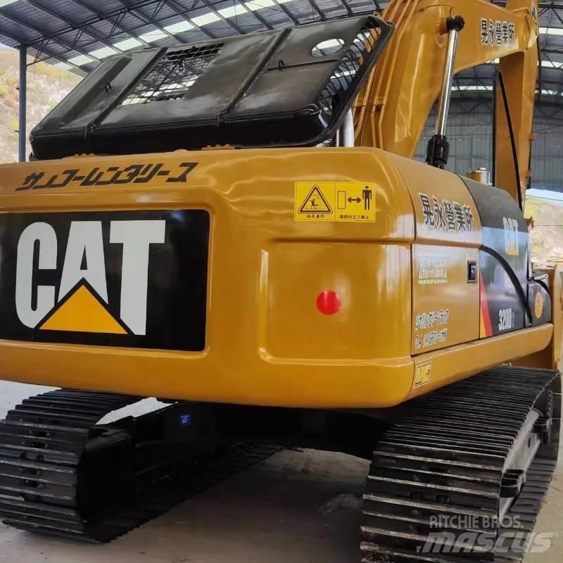 CAT 320D Гусеничні екскаватори