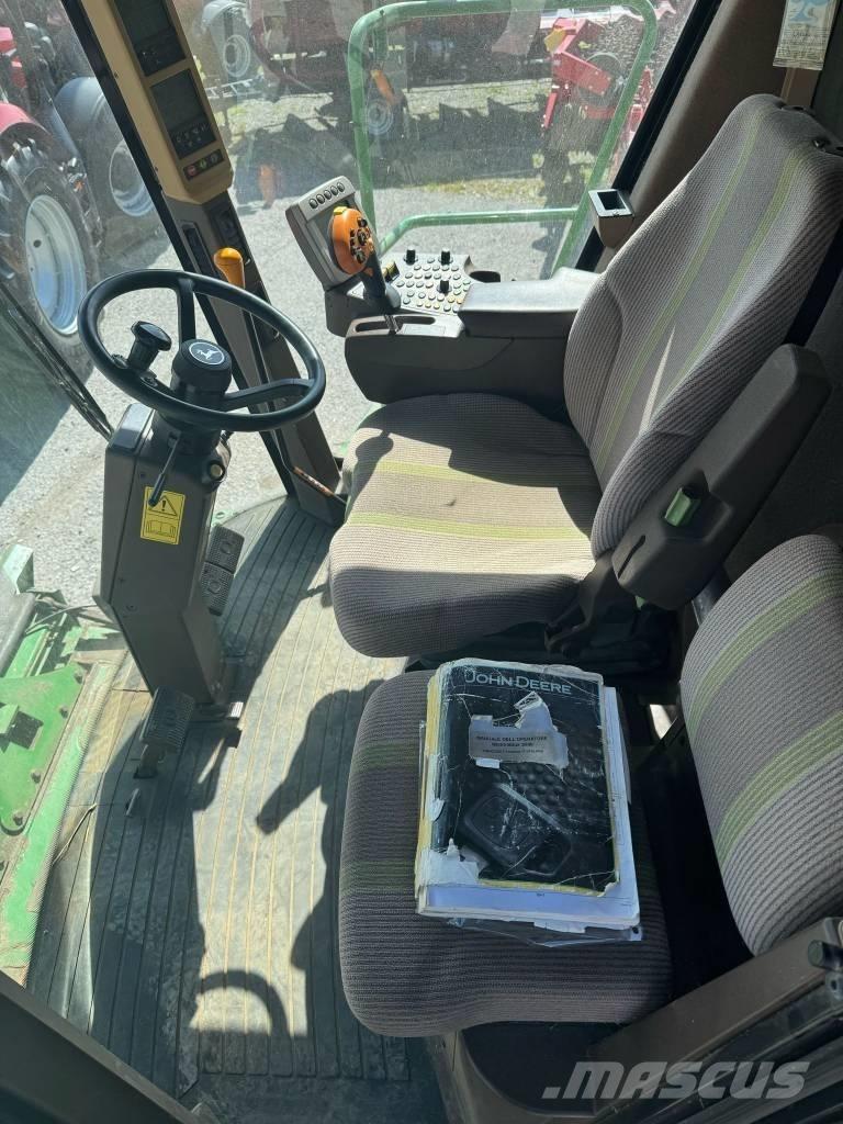John Deere S 690 Зернозбиральні комбайни