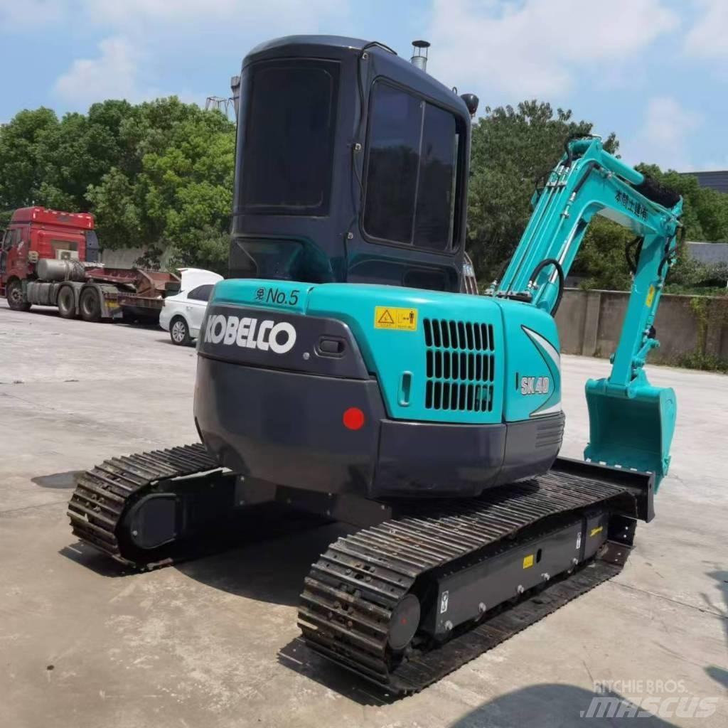 Kobelco SK 40 Міні-екскаватори < 7т
