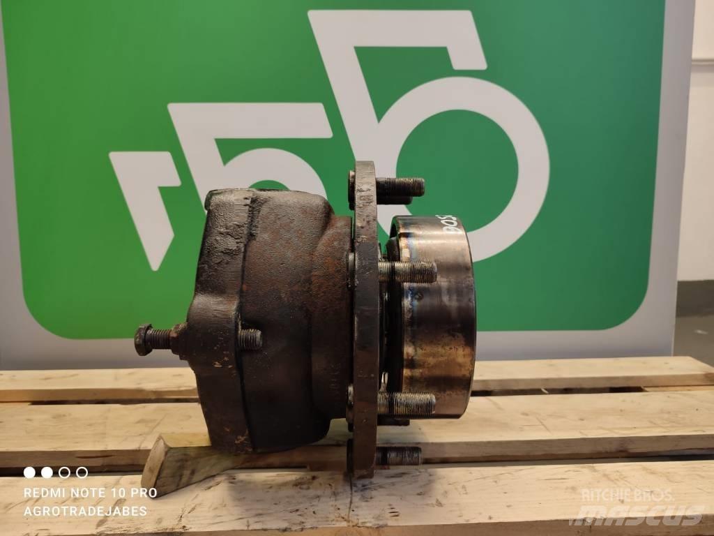 Bobcat T hub Осі