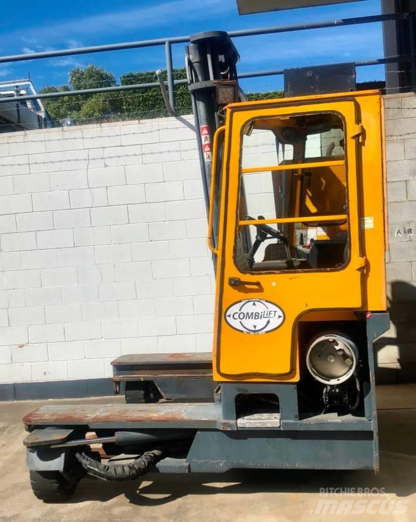 Combilift C4000 Бокові навантажувачі