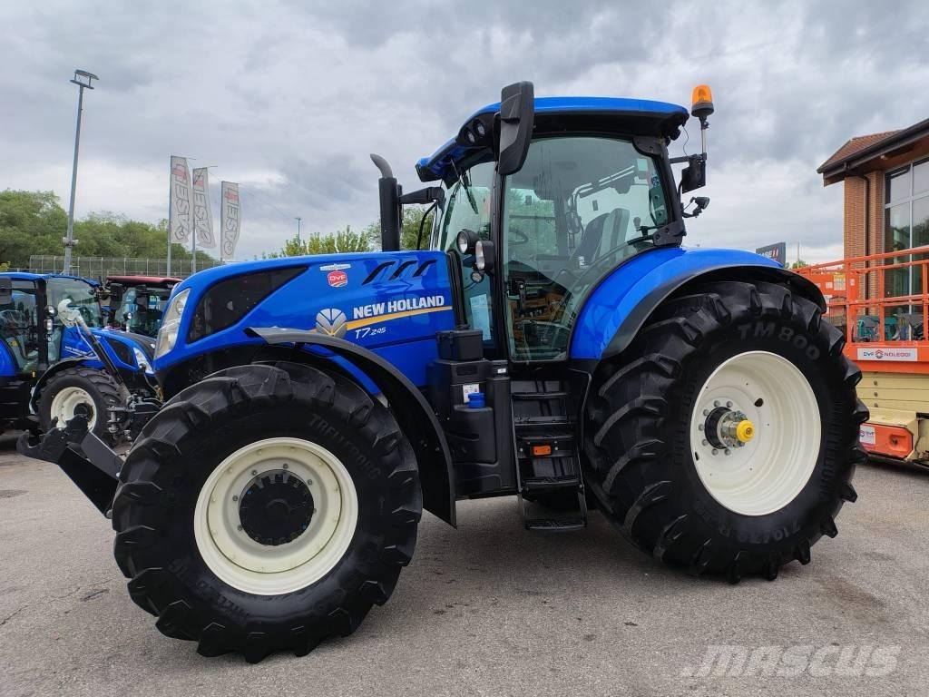 New Holland T 7.245 Трактори