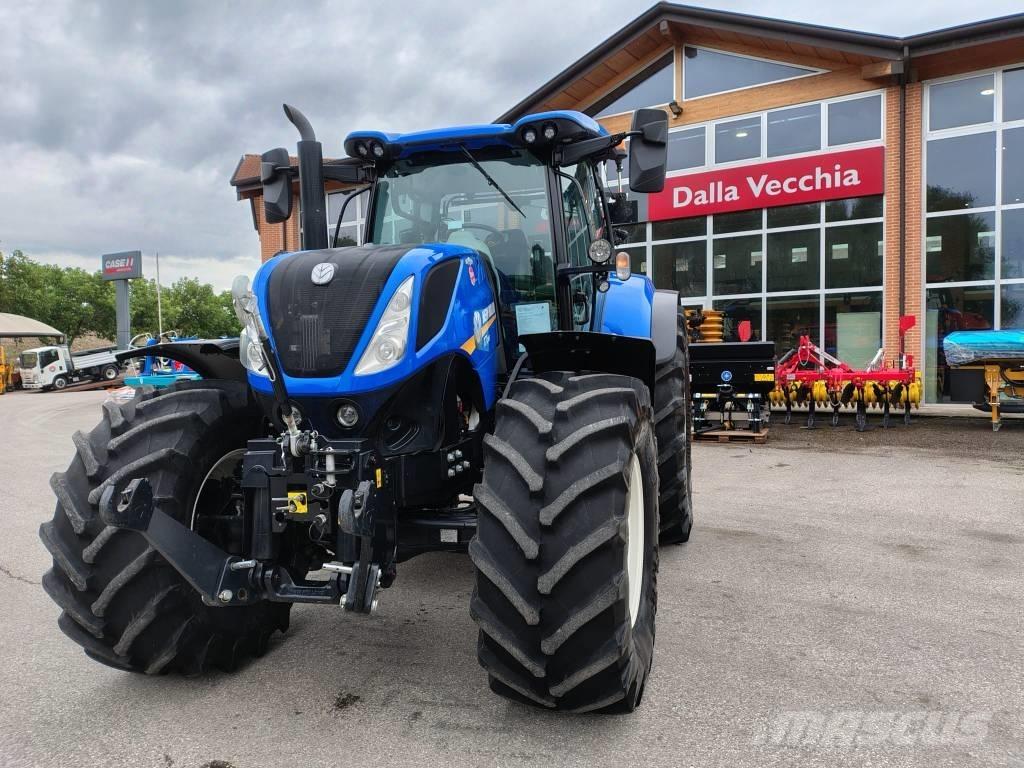 New Holland T 7.245 Трактори