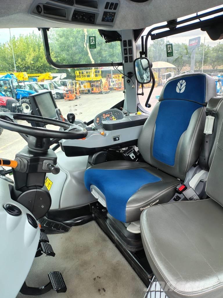 New Holland T 7.245 Трактори