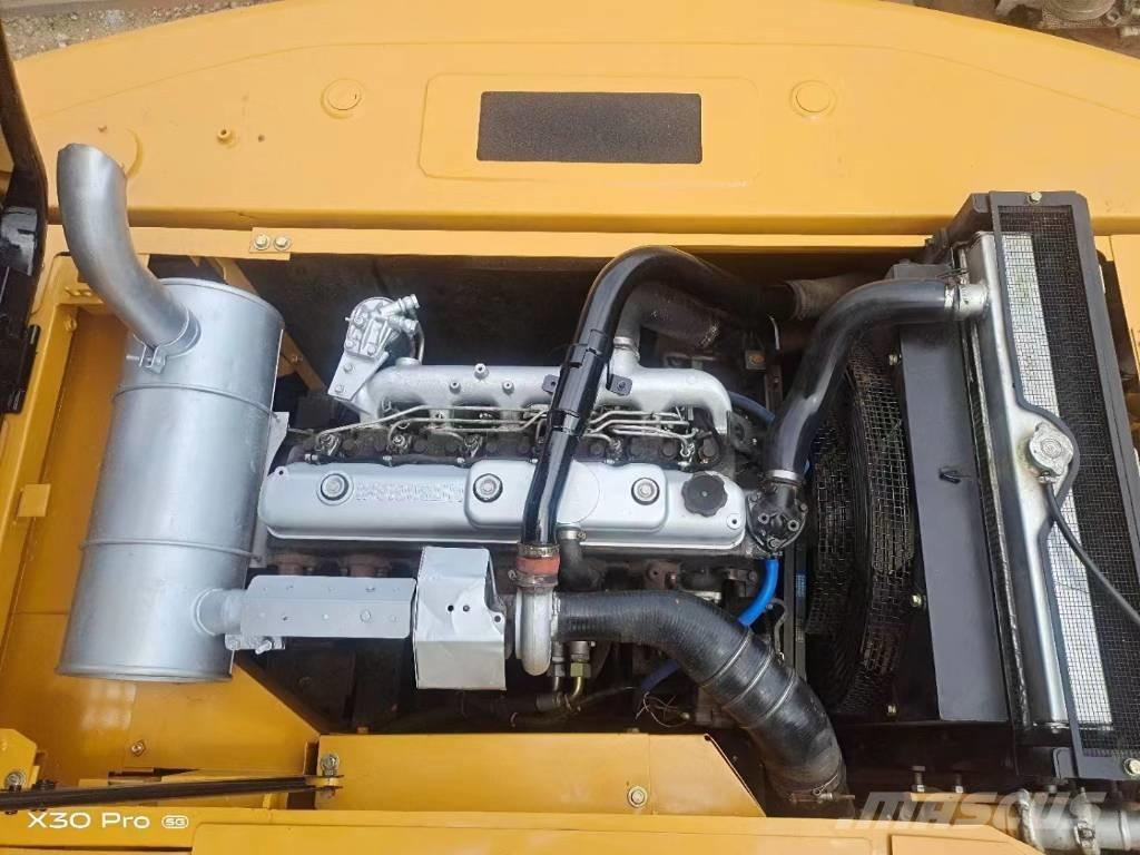 Sany SY215-9 Гусеничні екскаватори