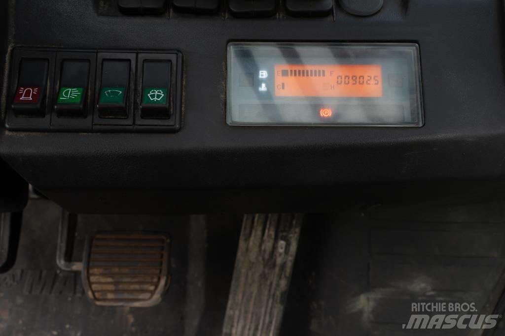 Manitou MI 25 D Дизельні навантажувачі