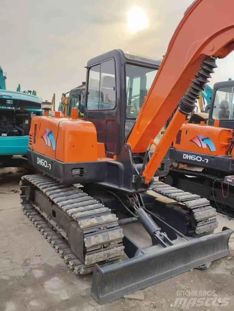 Doosan 55 Гусеничні екскаватори